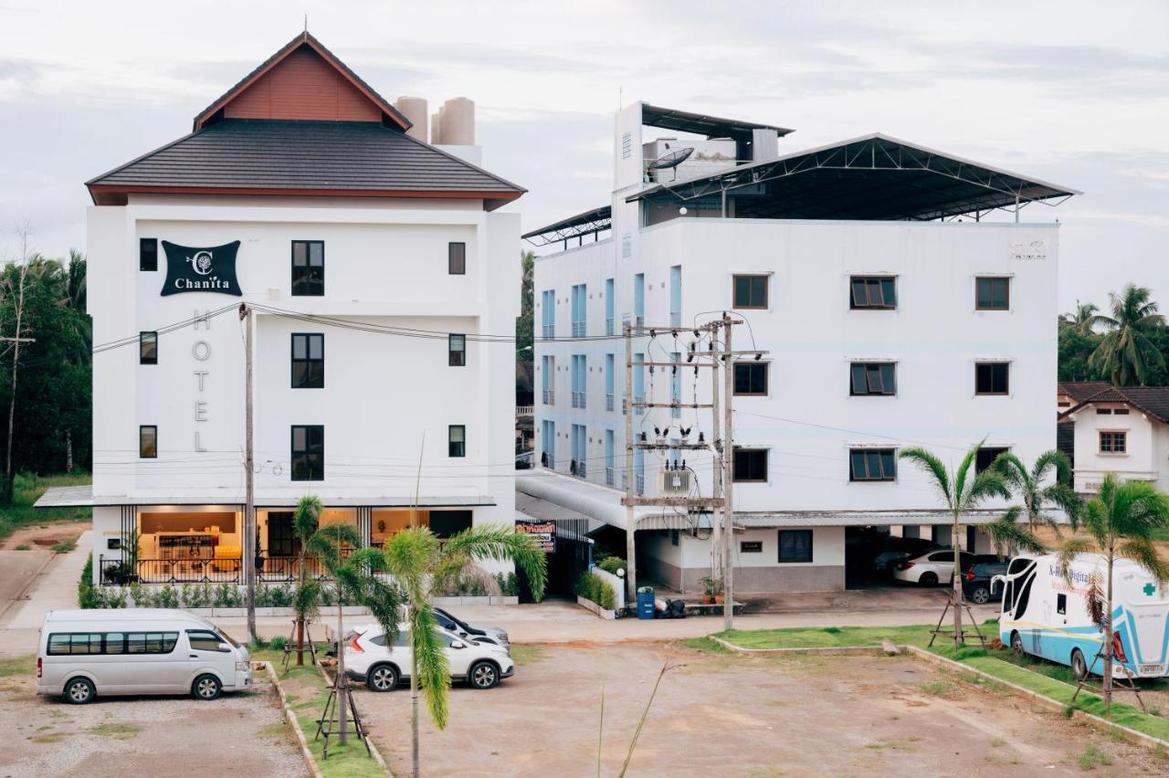 Chanita Hotel Csumphon Kültér fotó
