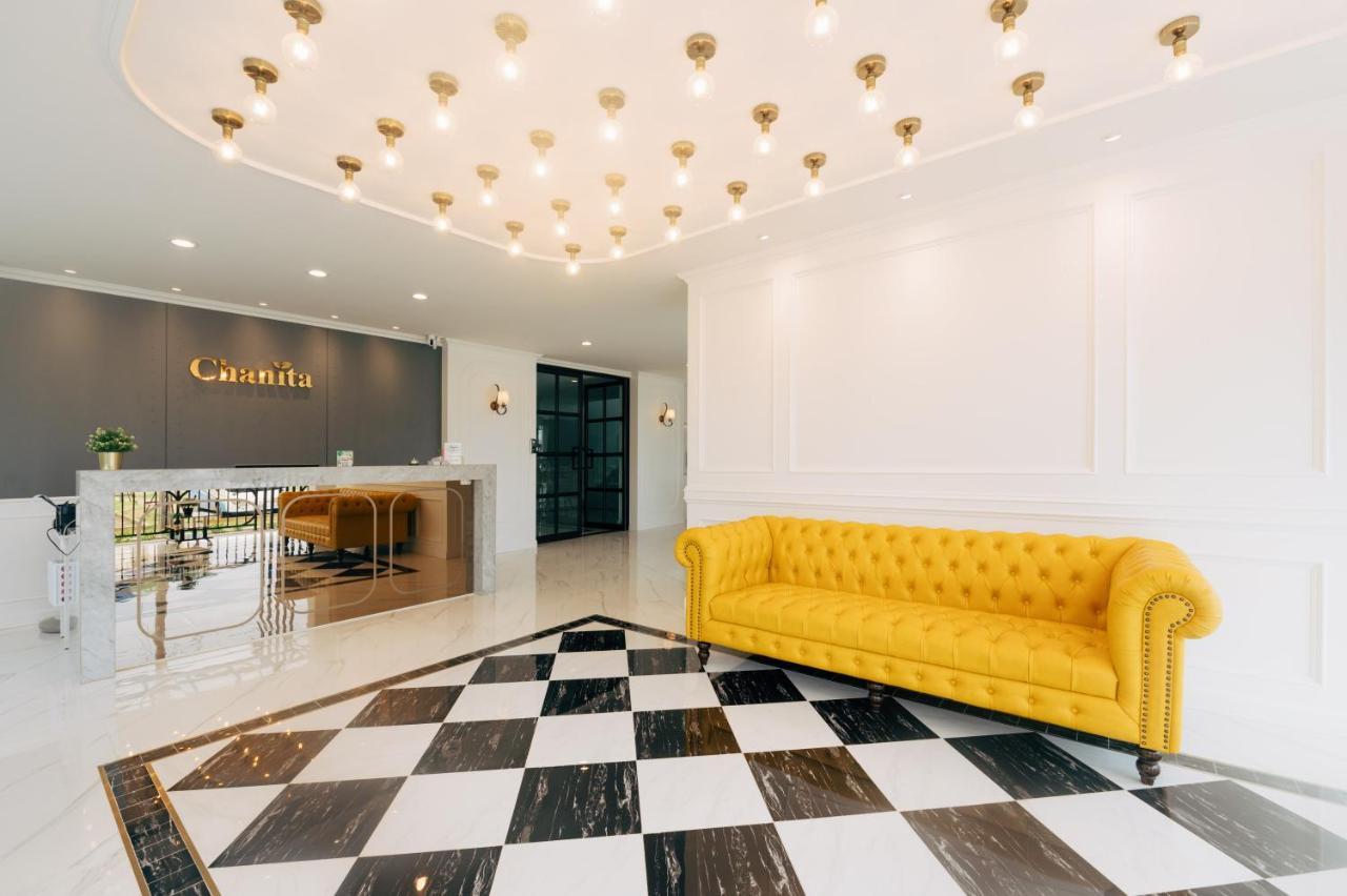 Chanita Hotel Csumphon Kültér fotó