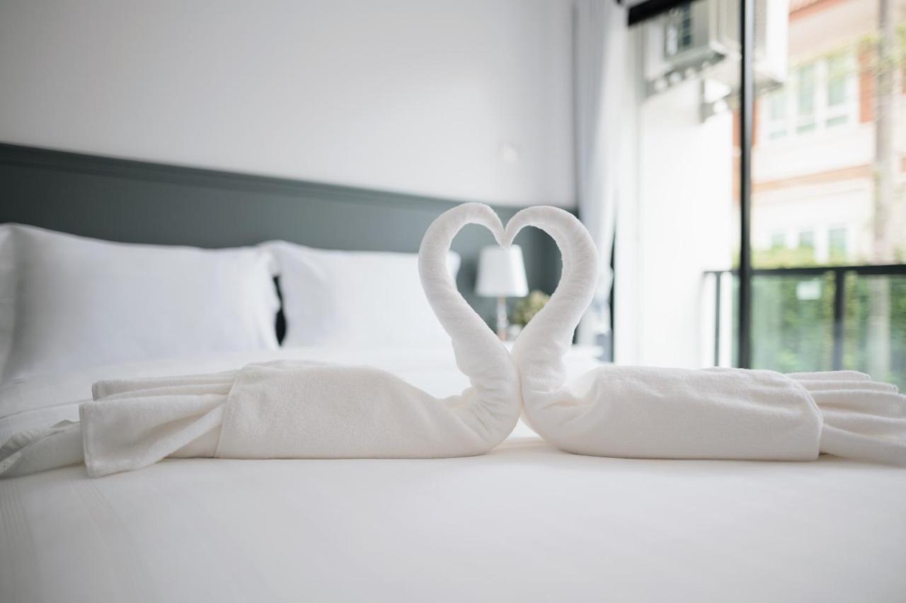 Chanita Hotel Csumphon Kültér fotó